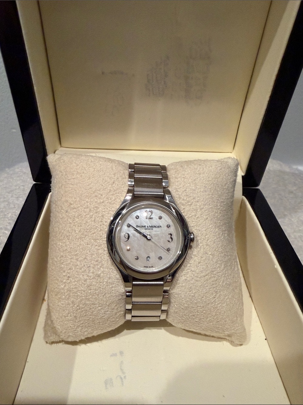 Baume & Mercier Ilea Mother of Pearl Stainless Steel Ladies Watch - Silver Dial